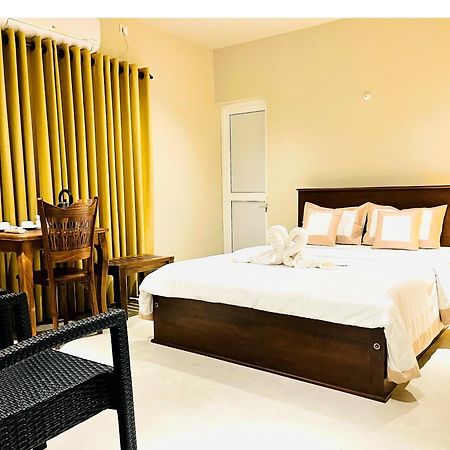Ceylon Kingsmen Garden Hotel - Katunayake Νεγκόμπο Εξωτερικό φωτογραφία